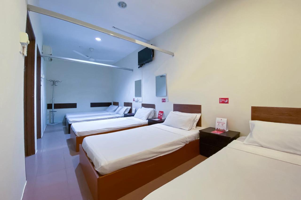 Spot On 89907 Motel Impian Seri Manjung Eksteriør bilde