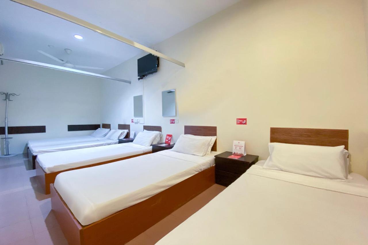 Spot On 89907 Motel Impian Seri Manjung Eksteriør bilde