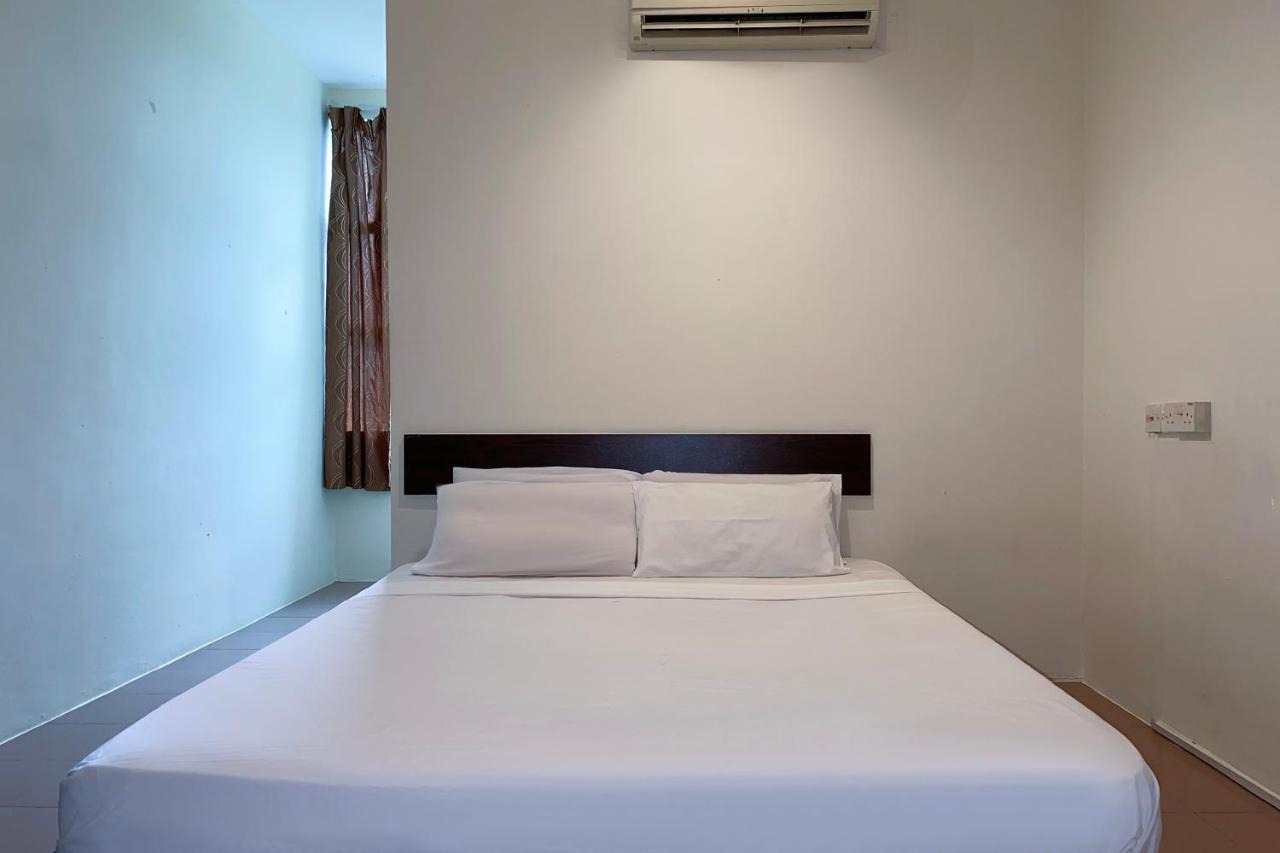 Spot On 89907 Motel Impian Seri Manjung Eksteriør bilde