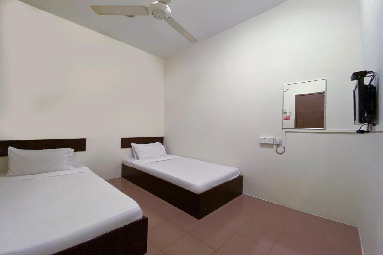 Spot On 89907 Motel Impian Seri Manjung Eksteriør bilde