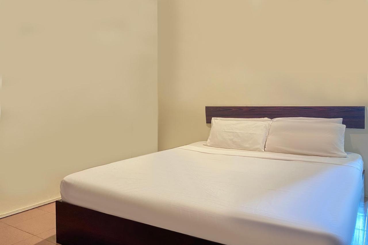 Spot On 89907 Motel Impian Seri Manjung Eksteriør bilde