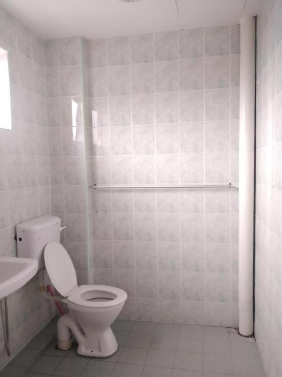 Spot On 89907 Motel Impian Seri Manjung Eksteriør bilde