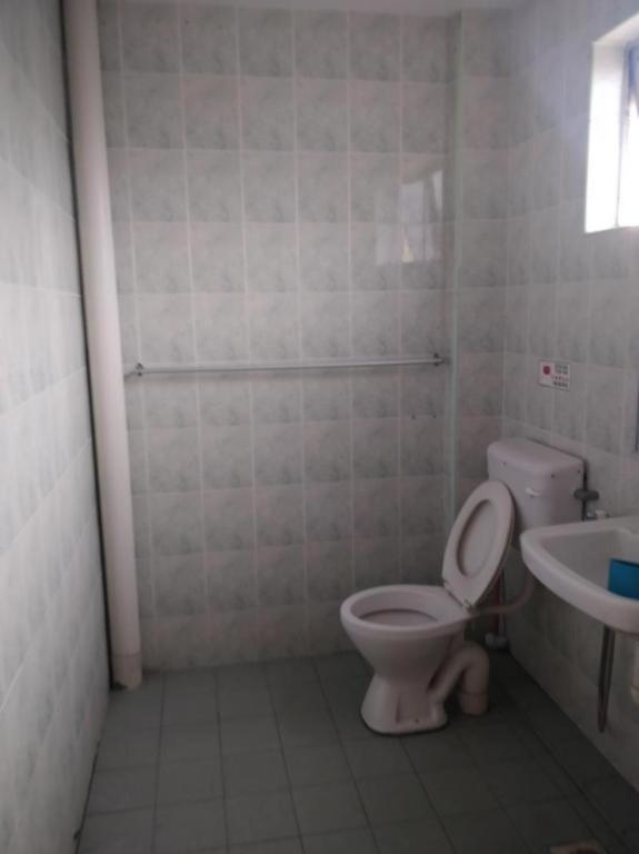 Spot On 89907 Motel Impian Seri Manjung Eksteriør bilde