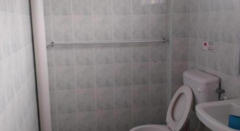 Spot On 89907 Motel Impian Seri Manjung Eksteriør bilde