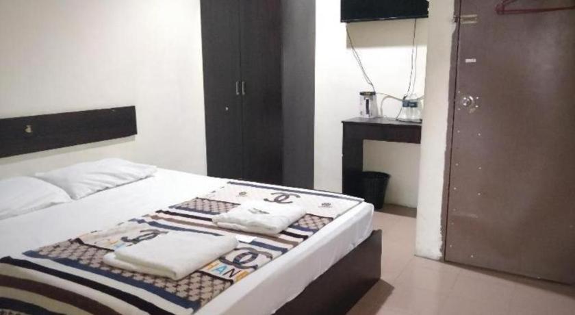 Spot On 89907 Motel Impian Seri Manjung Eksteriør bilde